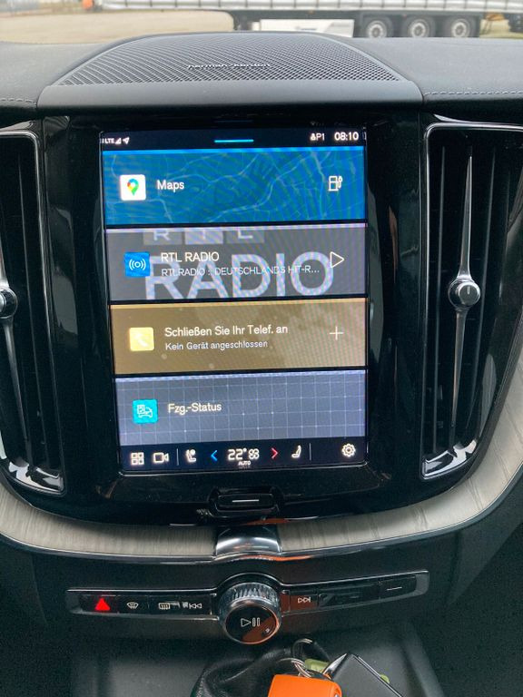SUV Volvo XC 60 T6 Inscr. Rech. Plug-In Hybrid AWD Md.2022: photos 11