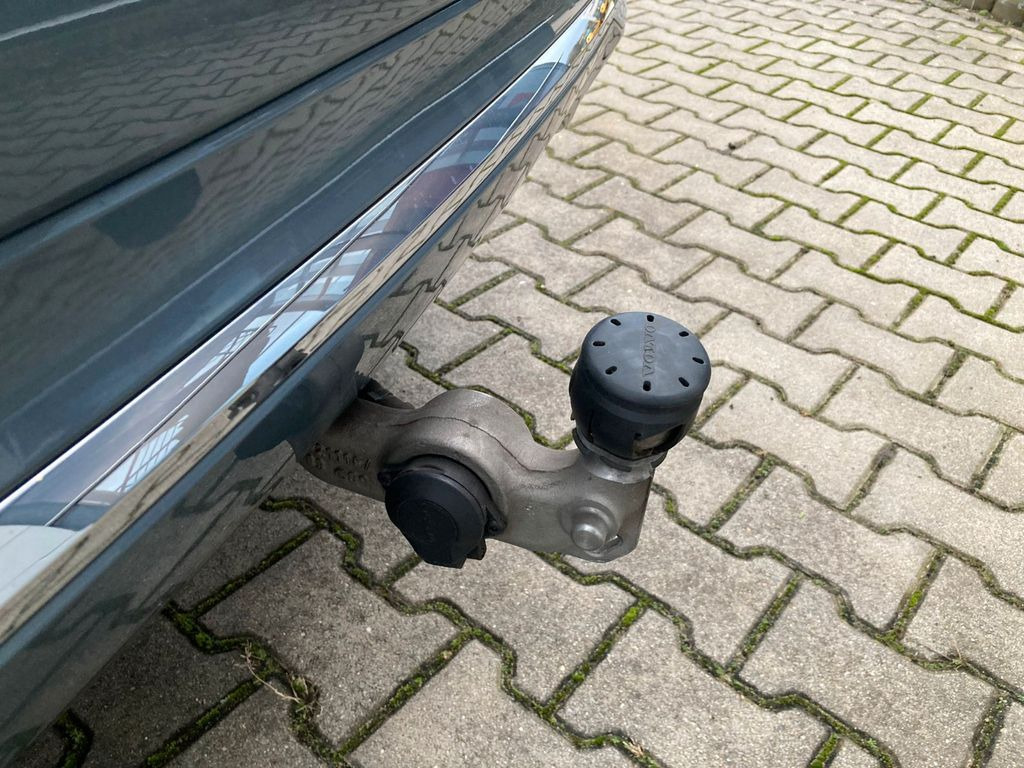 SUV Volvo XC 60 T6 Inscr. Rech. Plug-In Hybrid AWD Md.2022: photos 17
