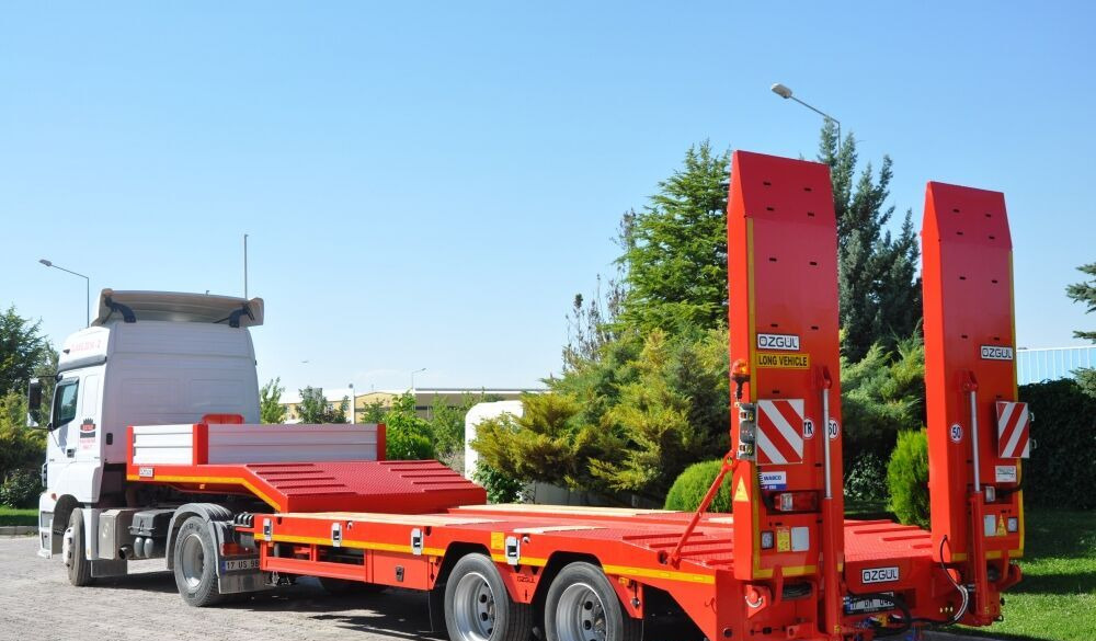 Özgül 2 AXLE LOWBED SEMI TRAILER - Semi-remorque surbaissé: photos 1 Özgül 2 AXLE LOWBED SEMI TRAILER - Semi-remorque surbaissé: photos 1