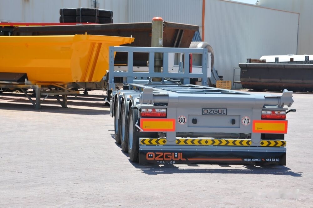 Özgül 40 FT TIPPING CONTAINER CHASSIS AINER CARRIER - Semi-remorque porte-conteneur/ Caisse mobile: photos 1 Özgül 40 FT TIPPING CONTAINER CHASSIS AINER CARRIER - Semi-remorque porte-conteneur/ Caisse mobile: photos 1