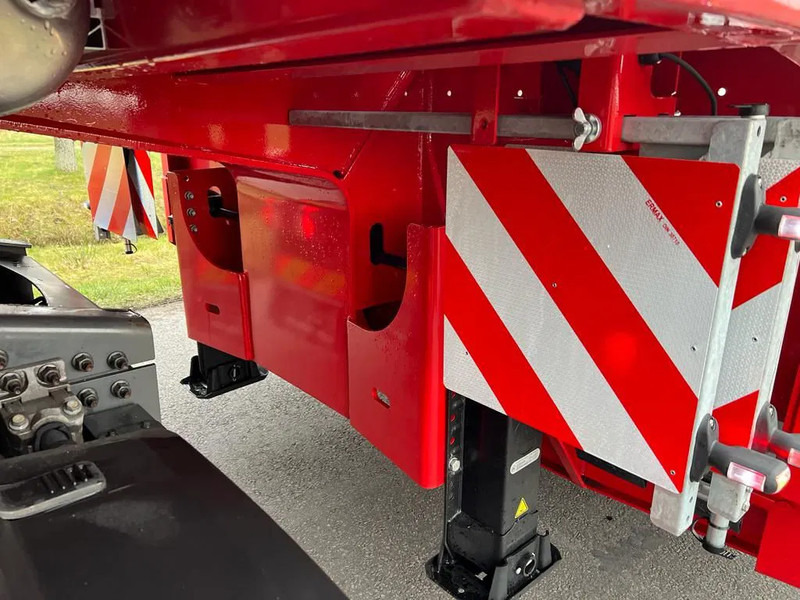 Goldhofer STN-L 4 (245) A RM2 Stepstar - Semi-remorque surbaissé: photos 4 Goldhofer STN-L 4 (245) A RM2 Stepstar - Semi-remorque surbaissé: photos 4