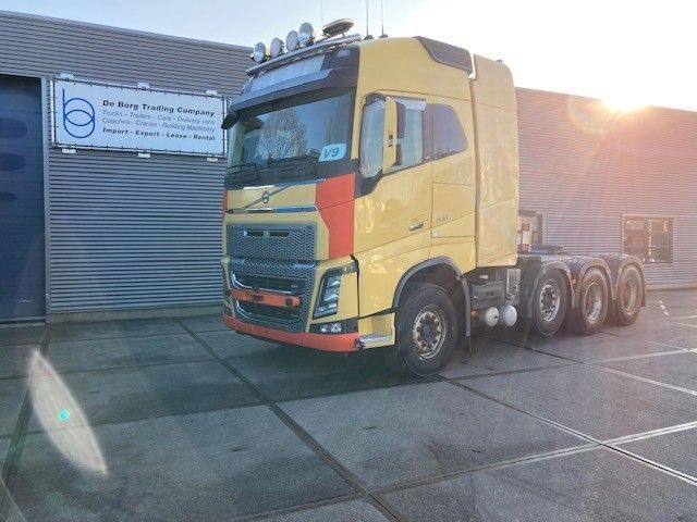 Volvo FH 16.750 8x4/4 - Tracteur routier: photos 1 Volvo FH 16.750 8x4/4 - Tracteur routier: photos 1