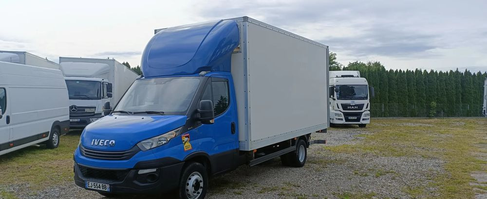 Iveco Daily 70C18 - Camion fourgon: photos 3 Iveco Daily 70C18 - Camion fourgon: photos 3