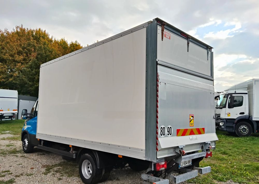 Iveco Daily 70C18 - Camion fourgon: photos 4 Iveco Daily 70C18 - Camion fourgon: photos 4