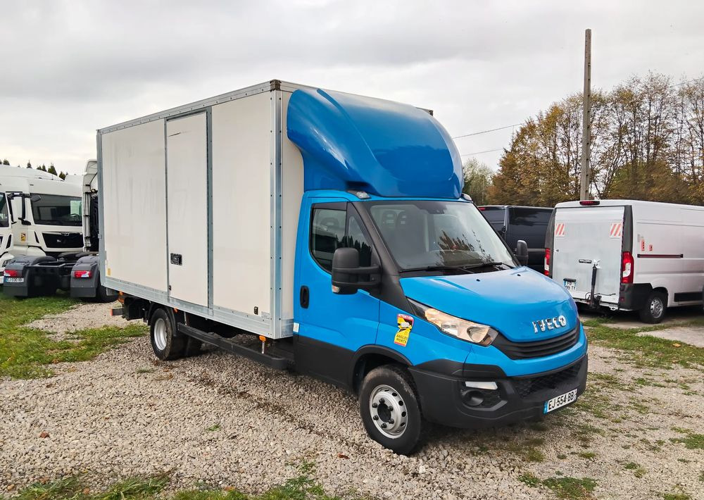 Iveco Daily 70C18 - Camion fourgon: photos 1 Iveco Daily 70C18 - Camion fourgon: photos 1