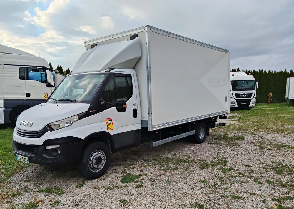 Iveco Daily - Camion fourgon: photos 3 Iveco Daily - Camion fourgon: photos 3