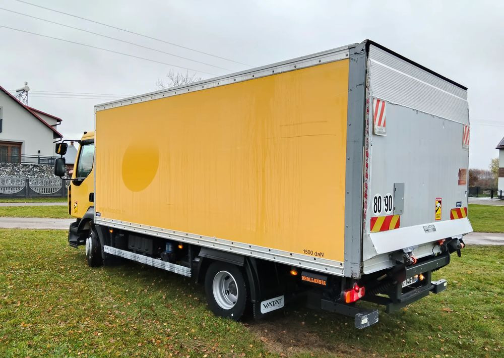 Renault D12 - Camion fourgon: photos 5 Renault D12 - Camion fourgon: photos 5