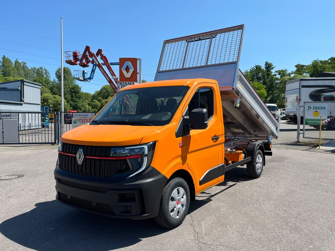 Renault Master mit JPM Dreiseitenkipper - Utilitaire benne: photos 1 Renault Master mit JPM Dreiseitenkipper - Utilitaire benne: photos 1