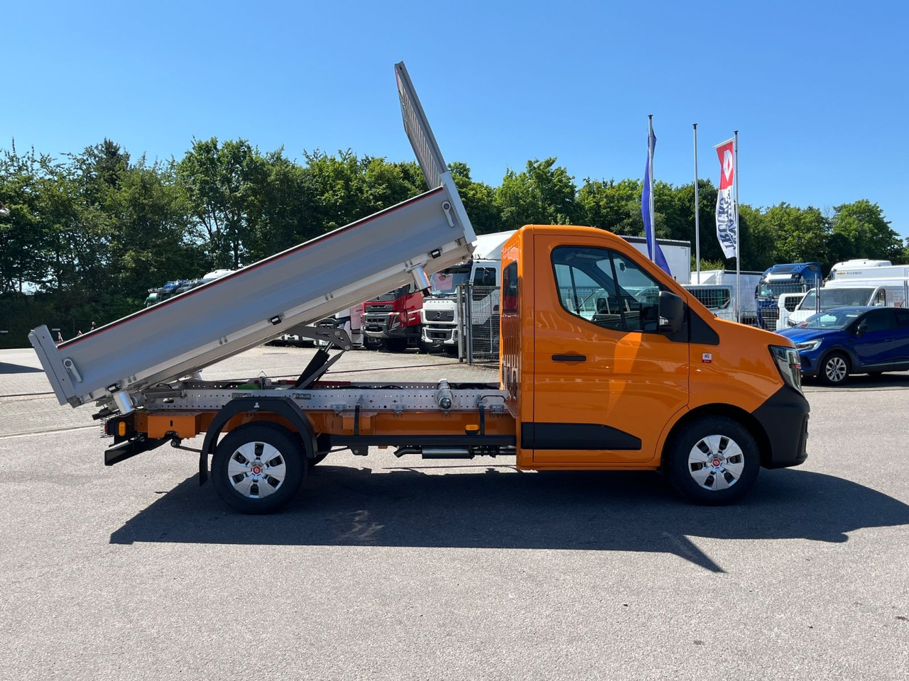 Renault Master mit JPM Dreiseitenkipper - Utilitaire benne: photos 4 Renault Master mit JPM Dreiseitenkipper - Utilitaire benne: photos 4