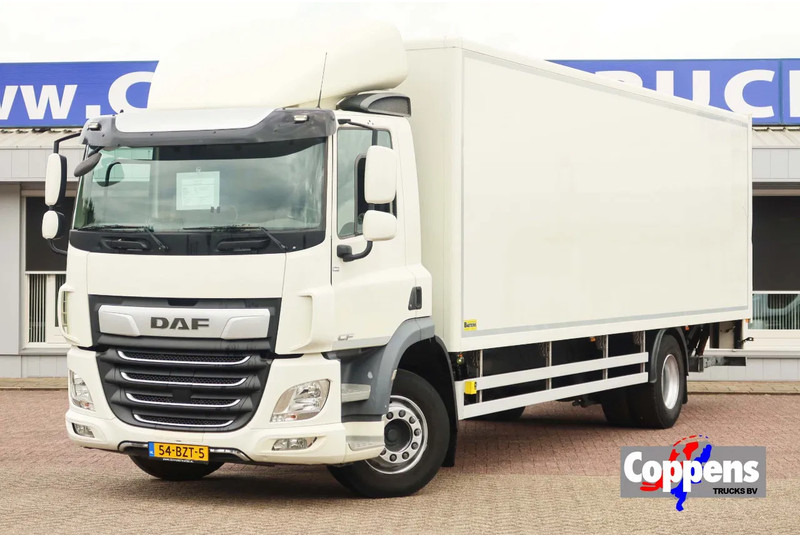 DAF CF 290 FA Bak+ klep Dhollandia 2000 kg - Camion fourgon: photos 1 DAF CF 290 FA Bak+ klep Dhollandia 2000 kg - Camion fourgon: photos 1