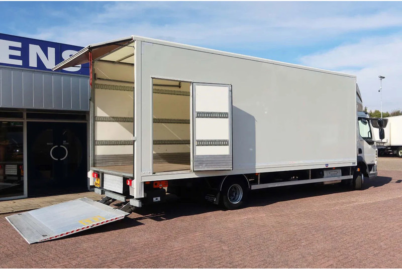 DAF LF 210 FA Bakwagen + Dhollandia 2000 kg klep extra accu set, 3x bindrail + stang. - Camion fourgon: photos 3 DAF LF 210 FA Bakwagen + Dhollandia 2000 kg klep extra accu set, 3x bindrail + stang. - Camion fourgon: photos 3