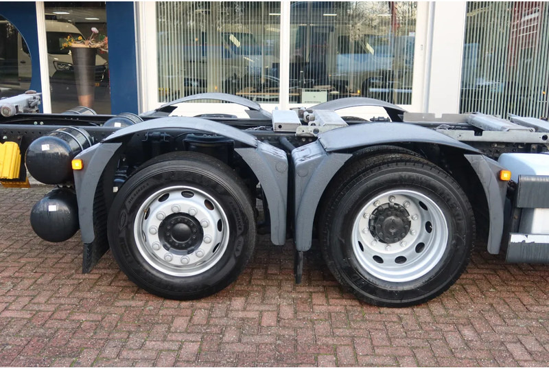 MAN TGX 26.510 6x2 Intarder. Volledige luchtvering - Camion porte-conteneur/ Caisse mobile: photos 4 MAN TGX 26.510 6x2 Intarder. Volledige luchtvering - Camion porte-conteneur/ Caisse mobile: photos 4