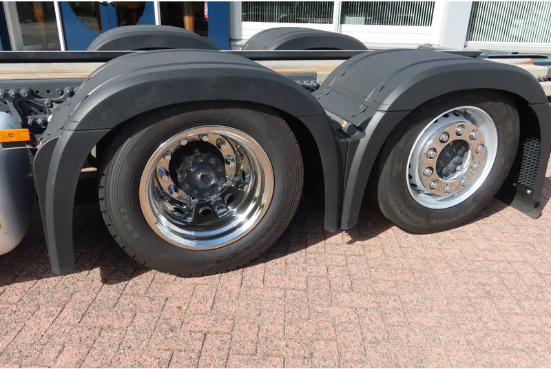 Châssis cabine Mercedes-Benz Actros 2642 LL Chassis Cabine Giga space: photos 14