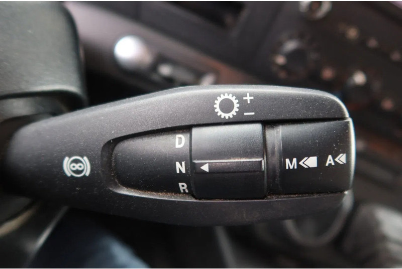 Camion fourgon Mercedes-Benz Antos 1924L Huif + Klep Dhollandia 2000 KG Euro 6: photos 8