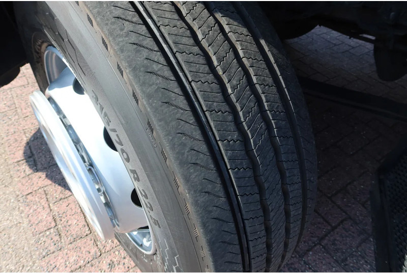 Camion fourgon Mercedes-Benz Antos 2127 L Bak + klep 2000 kg Euro 6: photos 5