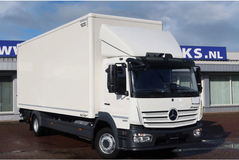 Mercedes-Benz Atego 1223 1223 L Bak + Klep Bar 3000 KG - Camion fourgon: photos 3 Mercedes-Benz Atego 1223 1223 L Bak + Klep Bar 3000 KG - Camion fourgon: photos 3