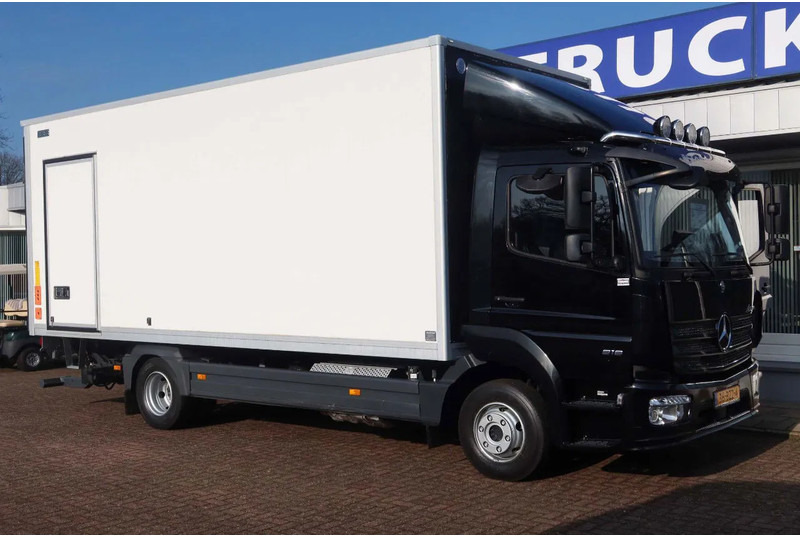 Mercedes-Benz Atego 818 818 L Bak+ Klep 1500 kg. Geisoleerd dak - Camion fourgon: photos 2 Mercedes-Benz Atego 818 818 L Bak+ Klep 1500 kg. Geisoleerd dak - Camion fourgon: photos 2