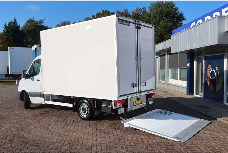 Mercedes-Benz Sprinter 316 CDI Carrier Koel/Vries Bak+Klep. Dag en nacht aansluiting - Utilitaire frigorifique: photos 3 Mercedes-Benz Sprinter 316 CDI Carrier Koel/Vries Bak+Klep. Dag en nacht aansluiting - Utilitaire frigorifique: photos 3