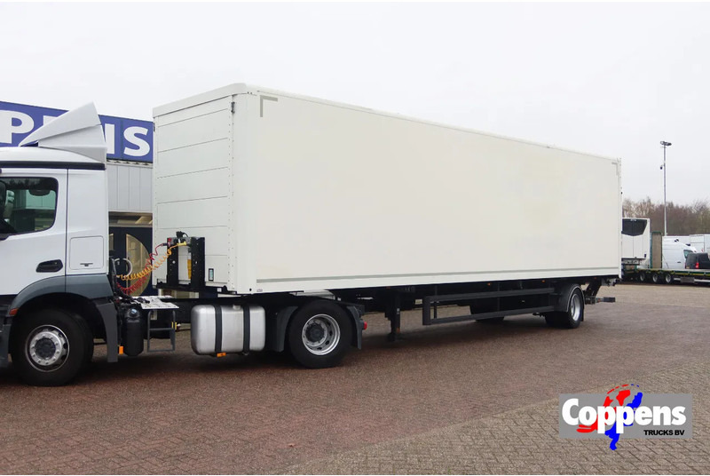 SYSTEM TRAILER LPRS 9 Enkel asser, City trailer+Klep 2500 kg Stuur as - Semi-remorque fourgon: photos 1 SYSTEM TRAILER LPRS 9 Enkel asser, City trailer+Klep 2500 kg Stuur as - Semi-remorque fourgon: photos 1