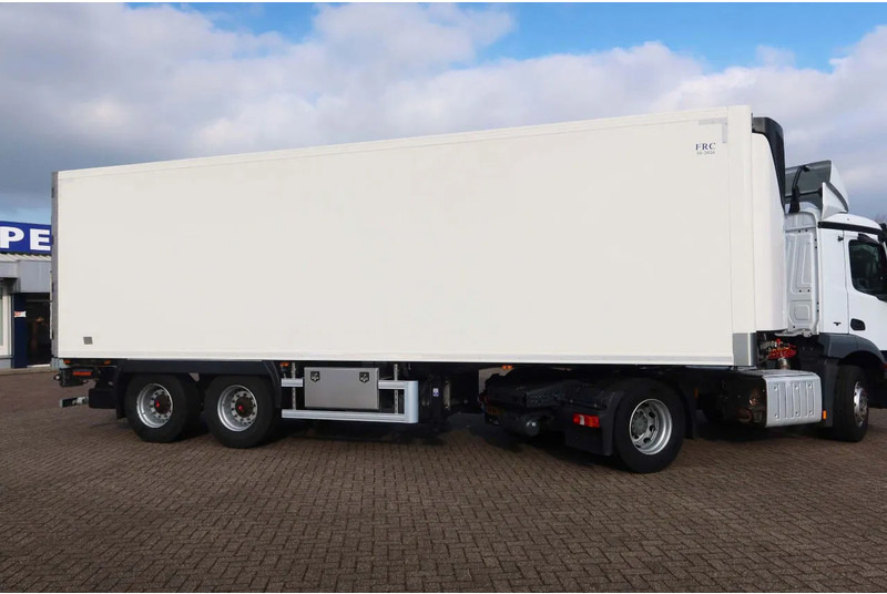 Sor IBERICA City trailer Koel/Vries+ klep 2500kg Bi-temp Carrier Vektor 19 MT - Semi-remorque frigorifique: photos 3 Sor IBERICA City trailer Koel/Vries+ klep 2500kg Bi-temp Carrier Vektor 19 MT - Semi-remorque frigorifique: photos 3