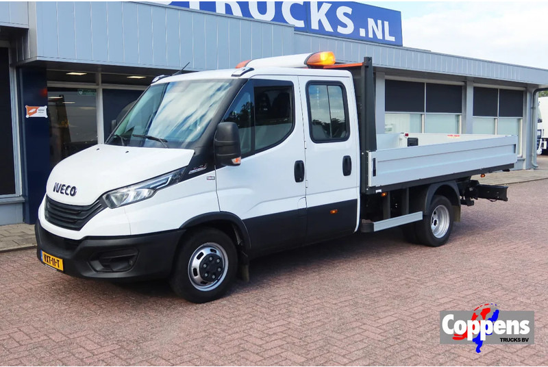 Iveco Daily 35C16 HI Matic Dubbele cabine open 7 persoons uitvoering. Dubbel lucht achter as. 3.0 L motor - Véhicule utilitaire, Utilitaire double cabine: photos 1 Iveco Daily 35C16 HI Matic Dubbele cabine open 7 persoons uitvoering. Dubbel lucht achter as. 3.0 L motor - Véhicule utilitaire, Utilitaire double cabine: photos 1