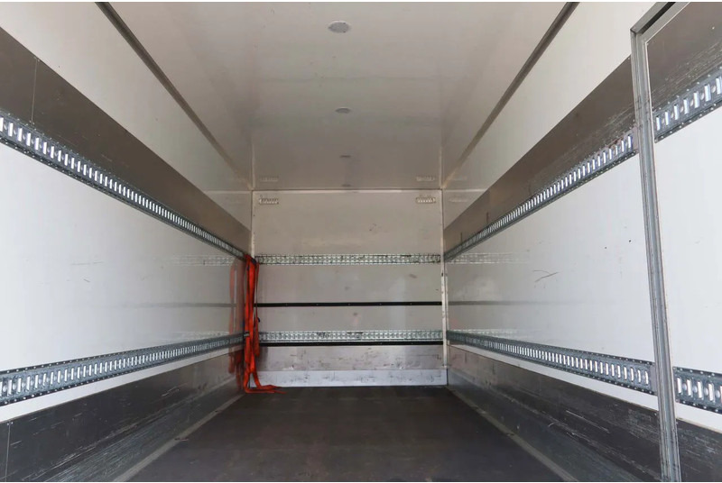 Volvo FL 250 FL 250 Bakwagen + Klep 2.000 kg Euro 6 - Camion fourgon: photos 4 Volvo FL 250 FL 250 Bakwagen + Klep 2.000 kg Euro 6 - Camion fourgon: photos 4