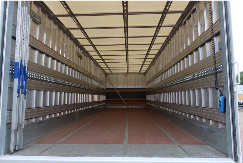 Volvo FL Bak + Dhollandia klep 2000 Kg - Camion fourgon: photos 3 Volvo FL Bak + Dhollandia klep 2000 Kg - Camion fourgon: photos 3