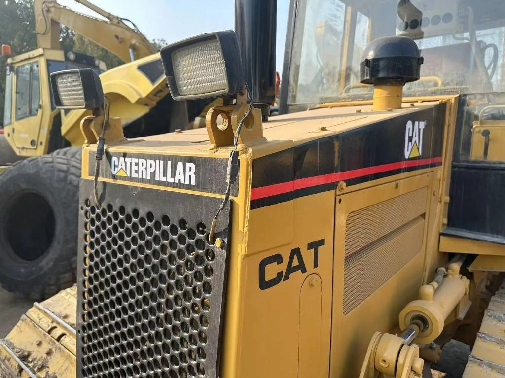 CAT D5C - Bulldozer: photos 4 CAT D5C - Bulldozer: photos 4