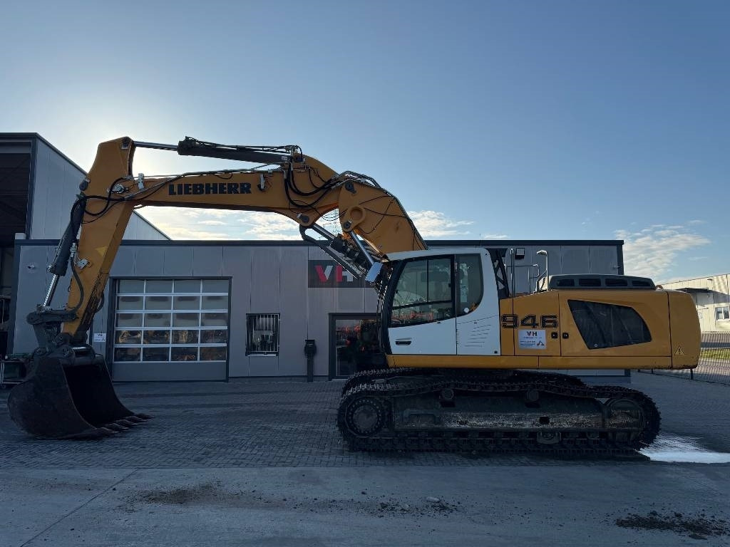 Liebherr R 946 - Pelle sur chenille: photos 2 Liebherr R 946 - Pelle sur chenille: photos 2