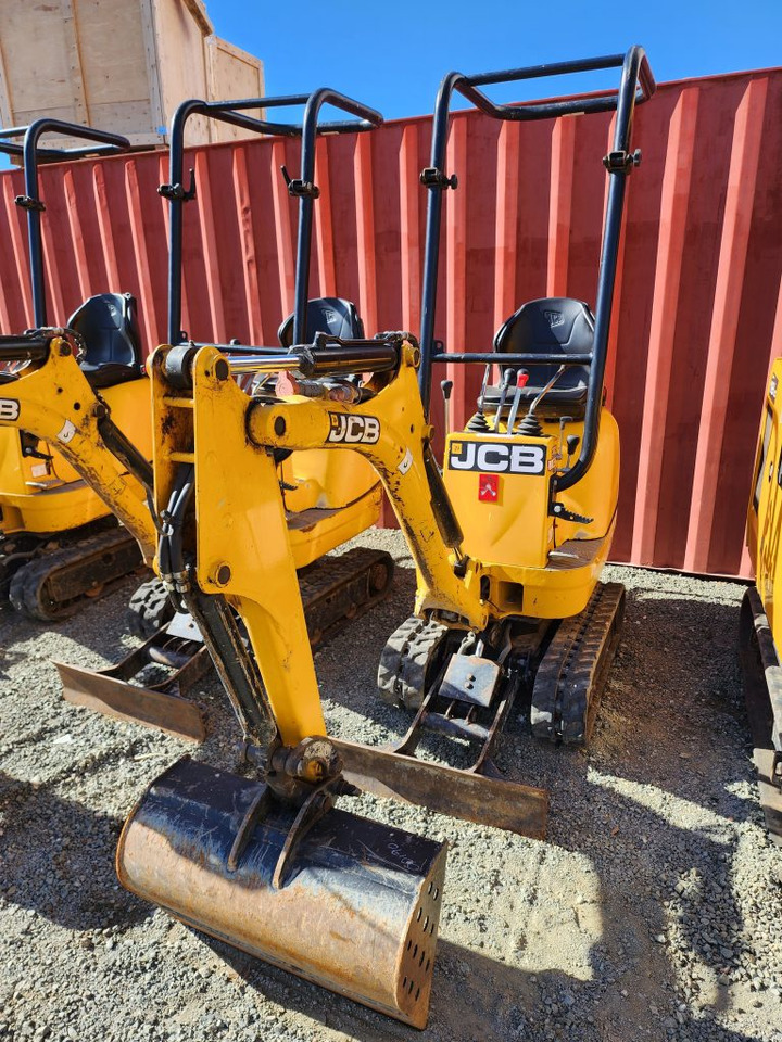 JCB 8008 - Mini pelle: photos 1 JCB 8008 - Mini pelle: photos 1