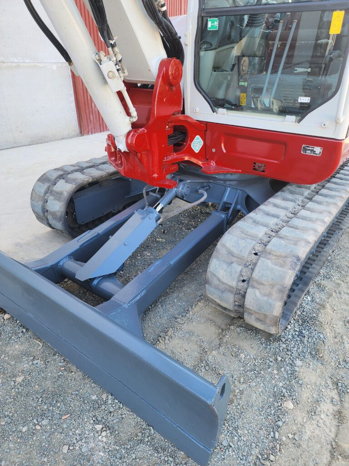 Mini pelle TAKEUCHI TB260: photos 7
