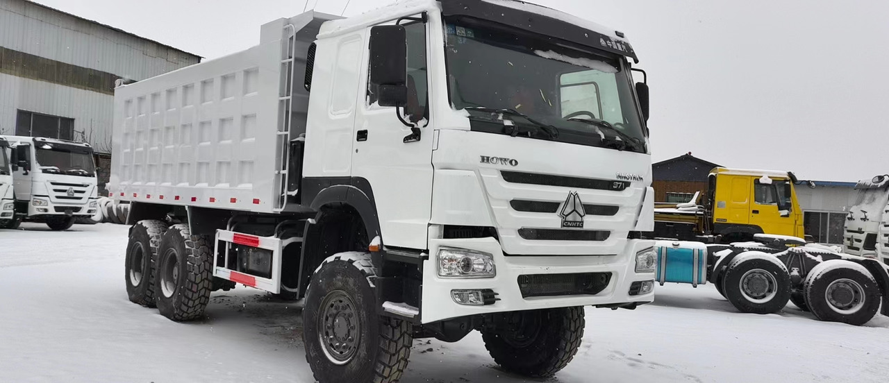 6X6 HOWO SINOTRUCK 371HP/375HP/420HP - Camion benne: photos 1 6X6 HOWO SINOTRUCK 371HP/375HP/420HP - Camion benne: photos 1