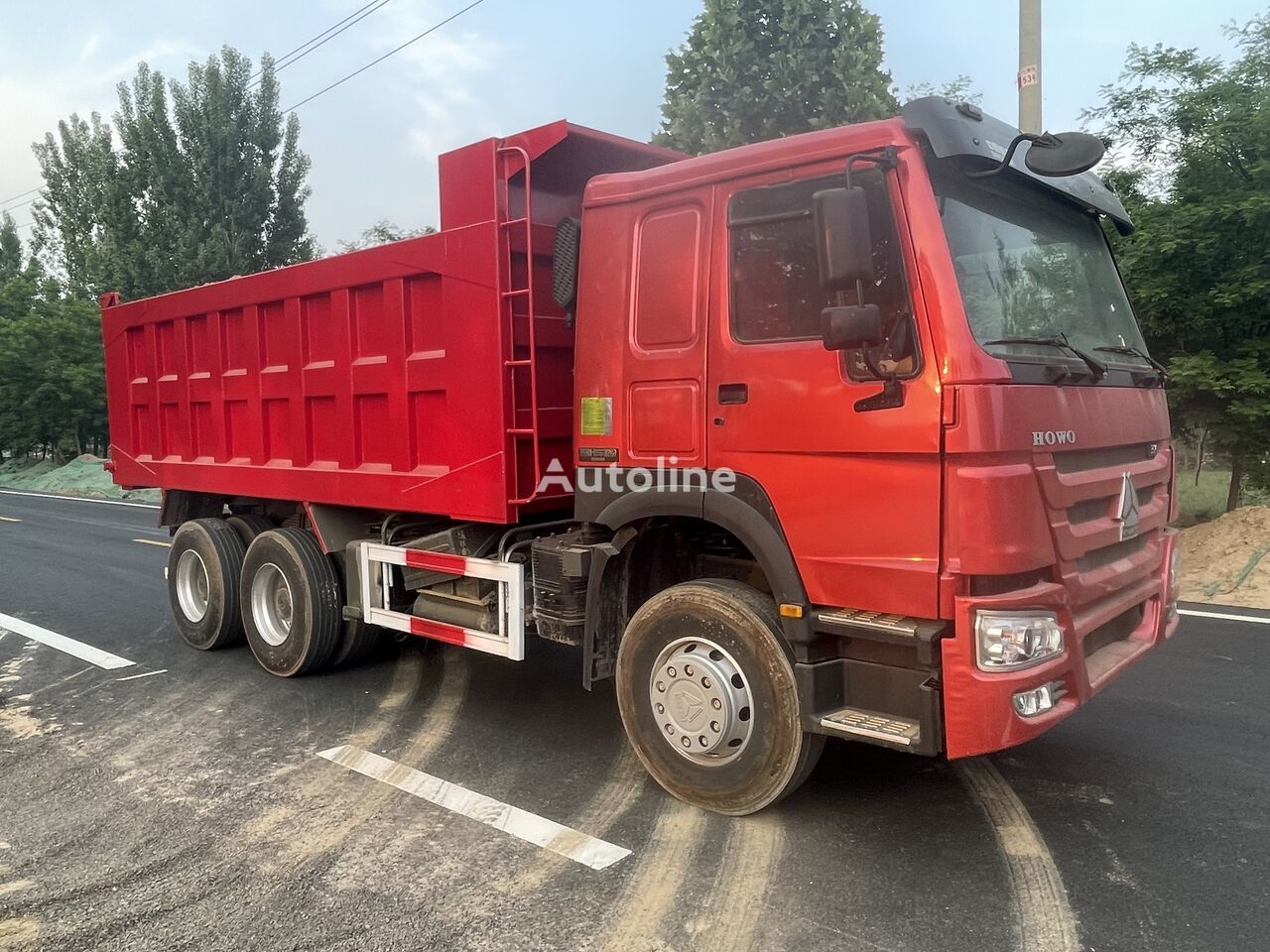 Howo 6x4 DUMP TRUCK - Camion benne: photos 1 Howo 6x4 DUMP TRUCK - Camion benne: photos 1