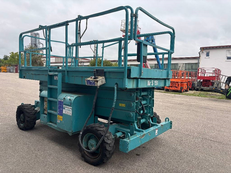 Haulotte H 12 SDX 12m Diesel Scherenarbeitsbühne - Nacelle ciseaux: photos 4 Haulotte H 12 SDX 12m Diesel Scherenarbeitsbühne - Nacelle ciseaux: photos 4