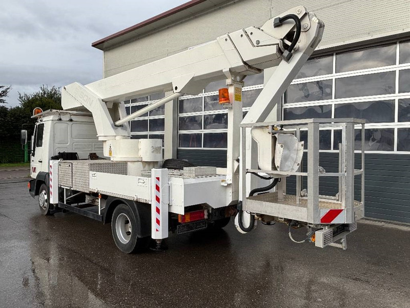 Palfinger TKA 30 KS LKW Arbeitsbühne 30m auf MAN - Camion avec nacelle: photos 2 Palfinger TKA 30 KS LKW Arbeitsbühne 30m auf MAN - Camion avec nacelle: photos 2