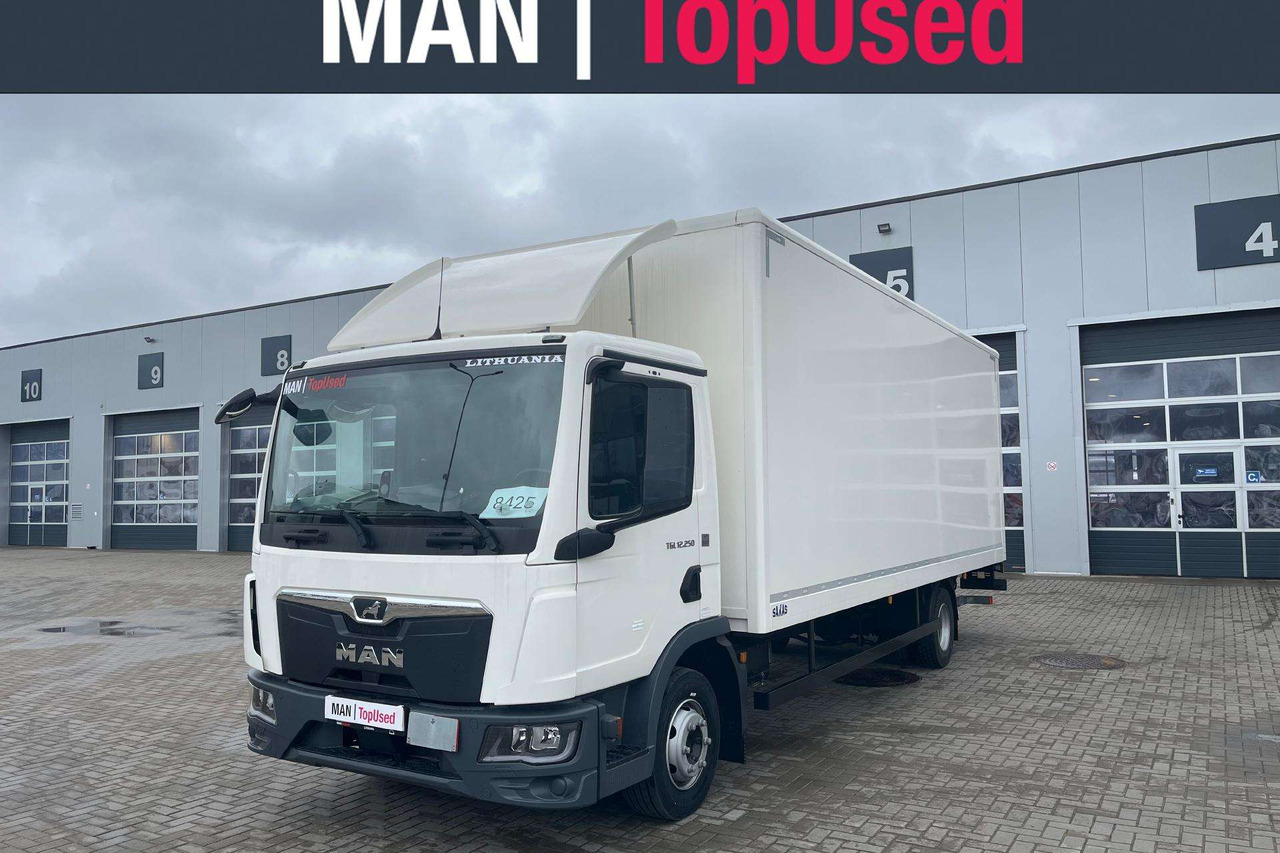 MAN 12.250 4x2 BL CH (8425) - Camion fourgon: photos 1 MAN 12.250 4x2 BL CH (8425) - Camion fourgon: photos 1