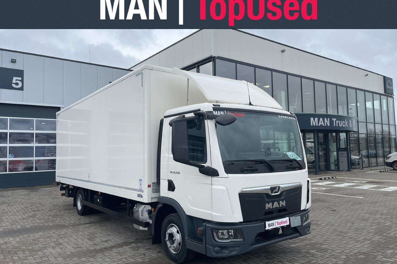 MAN 12.250 4x2 BL CH (8425) - Camion fourgon: photos 2 MAN 12.250 4x2 BL CH (8425) - Camion fourgon: photos 2