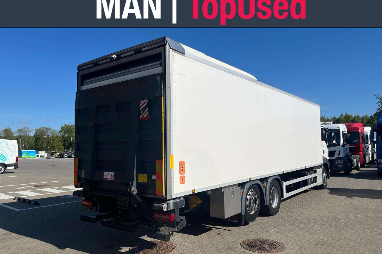 MAN TGS 26.320 6X2-4 Carrier Frigo (8542) - Camion frigorifique: photos 4 MAN TGS 26.320 6X2-4 Carrier Frigo (8542) - Camion frigorifique: photos 4