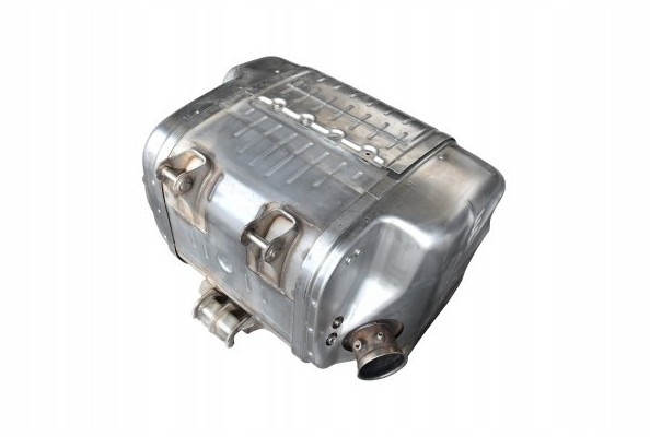 Katalysator EURO 6 IVECO Eurocargo - 5801391037 5802031990 5802031989 - Catalyseur pour Camion: photos 1 Katalysator EURO 6 IVECO Eurocargo - 5801391037 5802031990 5802031989 - Catalyseur pour Camion: photos 1