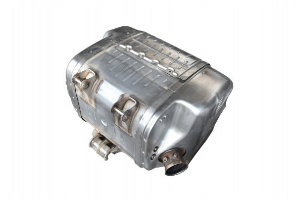 Katalysator IVECO Eurocargo Euro 6 - 5801833242 5802020289 500062284 - Catalyseur pour Camion: photos 2 Katalysator IVECO Eurocargo Euro 6 - 5801833242 5802020289 500062284 - Catalyseur pour Camion: photos 2