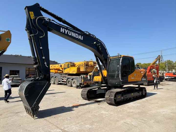 2024 New Hyundai HX220L Crawler Excavator South Korea Made ,22ton Tracked Shovel HX220 Hyundai HX220 Crawler Excavator - Pelle: photos 3 2024 New Hyundai HX220L Crawler Excavator South Korea Made ,22ton Tracked Shovel HX220 Hyundai HX220 Crawler Excavator - Pelle: photos 3