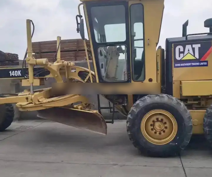 Caterpillar 140K Motor Grader Road construction Cat140K graders heavy equipment 140K good price with good quality 140 CAT used - Niveleuse: photos 1 Caterpillar 140K Motor Grader Road construction Cat140K graders heavy equipment 140K good price with good quality 140 CAT used - Niveleuse: photos 1
