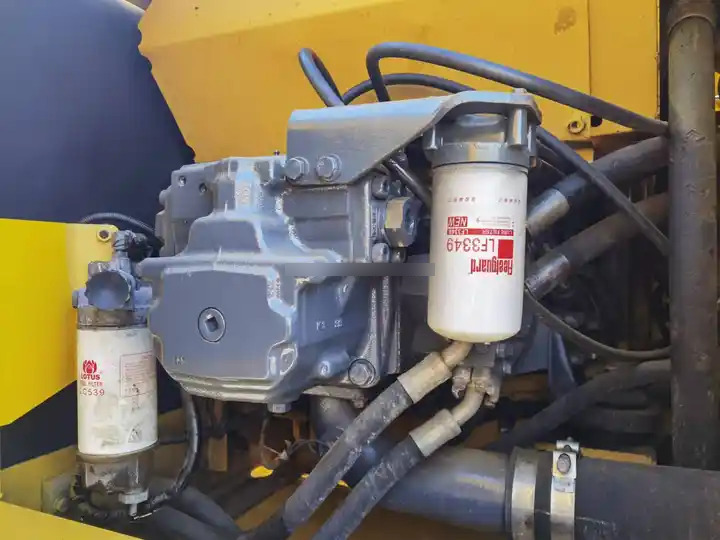 Construction PC200-8 Crawler Komatsu PC220-8 excavator used excavator - Pelle sur chenille: photos 4 Construction PC200-8 Crawler Komatsu PC220-8 excavator used excavator - Pelle sur chenille: photos 4