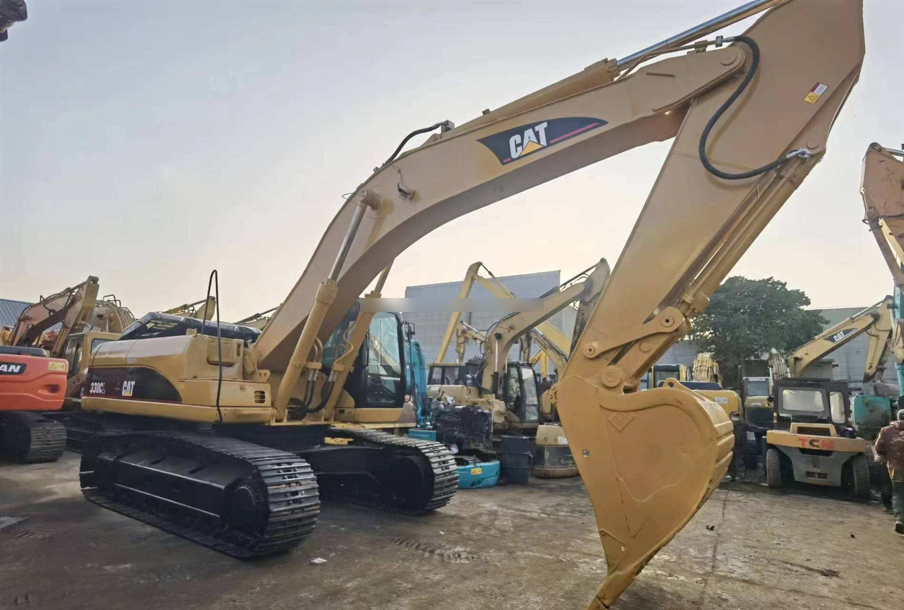 Excellent Condition Used Japan Original Caterpillar Cat 330CL Excavator for Sale - Pelle sur chenille: photos 3 Excellent Condition Used Japan Original Caterpillar Cat 330CL Excavator for Sale - Pelle sur chenille: photos 3