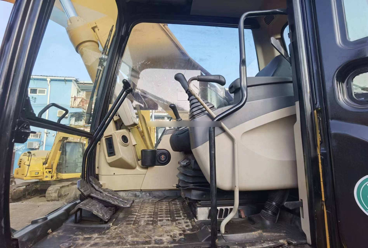 Excellent Condition Used Japan Original Caterpillar Cat 330CL Excavator for Sale - Pelle sur chenille: photos 4 Excellent Condition Used Japan Original Caterpillar Cat 330CL Excavator for Sale - Pelle sur chenille: photos 4