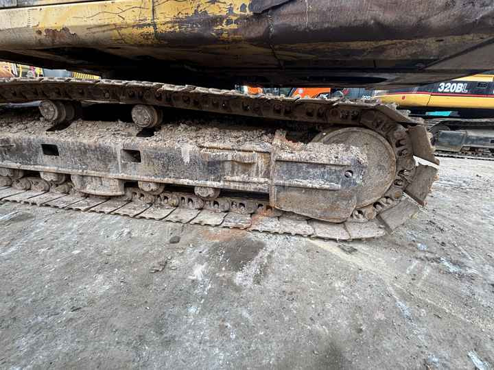 Good Condition Second Hand Caterpillar 325bl Excavator Used Cat 325b 325bl with good condition in stock For Sale - Pelle sur chenille: photos 5 Good Condition Second Hand Caterpillar 325bl Excavator Used Cat 325b 325bl with good condition in stock For Sale - Pelle sur chenille: photos 5