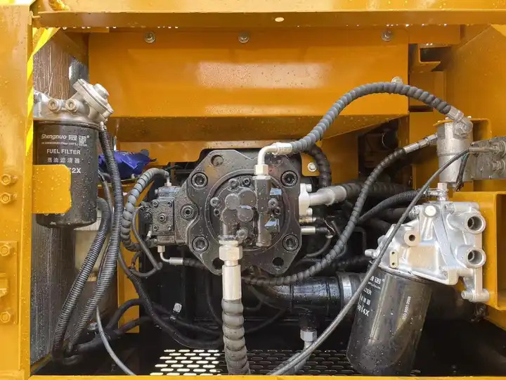 Good Price Used Sany Sy 215c Crawler Excavator in Good Condition Sany 215 Excavator - Pelle: photos 4 Good Price Used Sany Sy 215c Crawler Excavator in Good Condition Sany 215 Excavator - Pelle: photos 4
