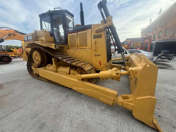 High Efficiency Used Caterpillar Bulldozer cat d8r Used Caterpillar d7g 6g d8r - Bulldozer: photos 3 High Efficiency Used Caterpillar Bulldozer cat d8r Used Caterpillar d7g 6g d8r - Bulldozer: photos 3