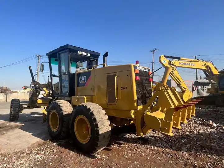 High quality CAT 140k Used motor grader original cat motor grader 140k in cheap price on sale - Niveleuse: photos 3 High quality CAT 140k Used motor grader original cat motor grader 140k in cheap price on sale - Niveleuse: photos 3