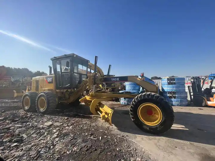 High quality CAT 140k Used motor grader original cat motor grader 140k in cheap price on sale - Niveleuse: photos 2 High quality CAT 140k Used motor grader original cat motor grader 140k in cheap price on sale - Niveleuse: photos 2